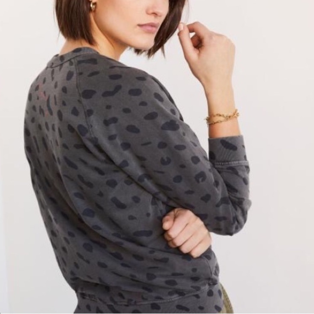 Anthropologie CLARE V. Gray cheetah top size medium new with tags